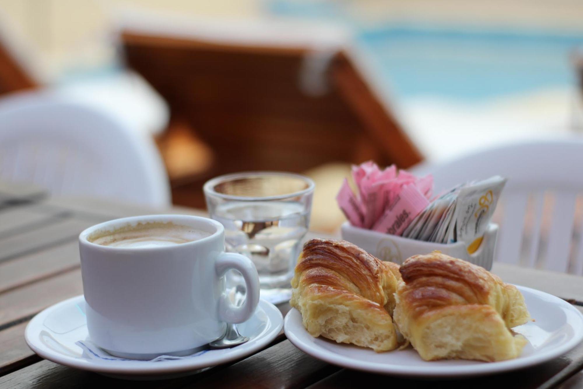 Hotel Bella Costa 라 루실라 델 마르 외부 사진